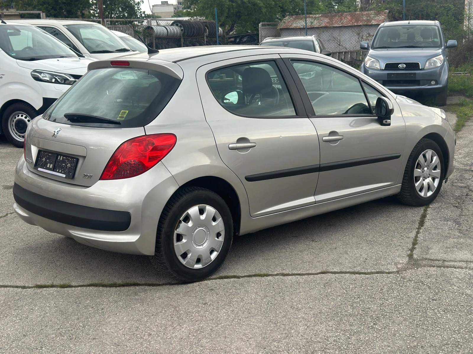 Peugeot 207 1.4HDI - изображение 7