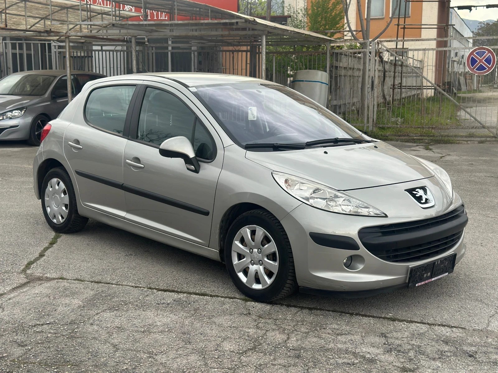 Peugeot 207 1.4HDI - изображение 2