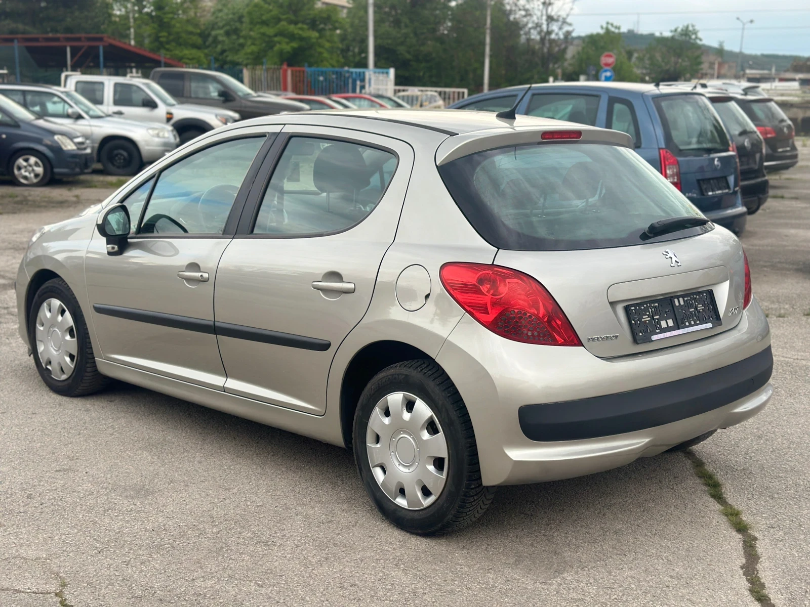 Peugeot 207 1.4HDI - изображение 5