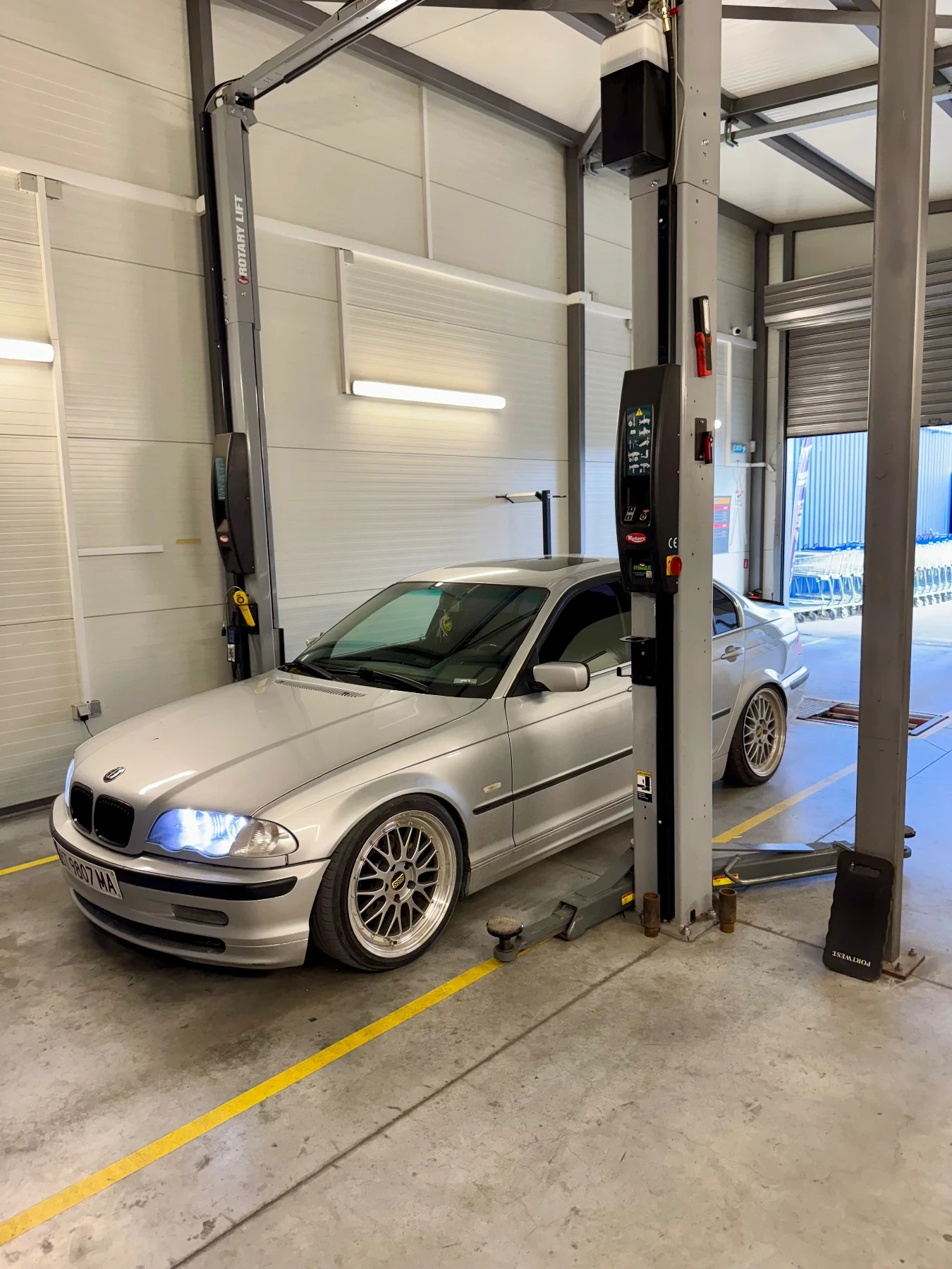 BMW 323 ГАЗ - изображение 4