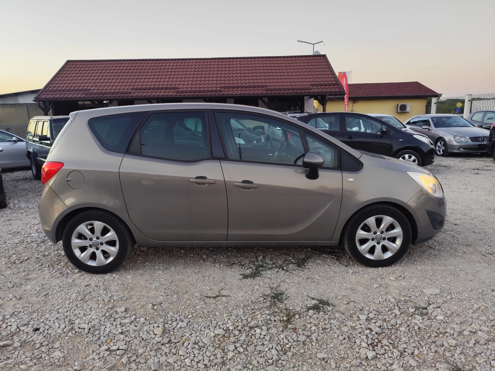 Opel Meriva 1.4 бензин Италия - изображение 4