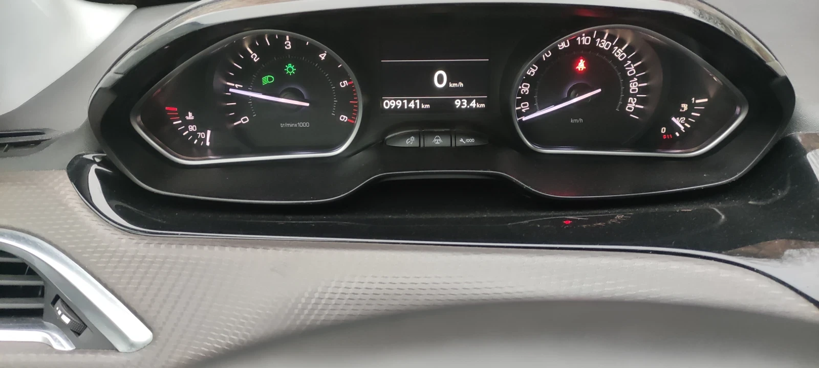 Peugeot 2008 1, 6 дизел, 115 к.с. , 6 скорости - изображение 10