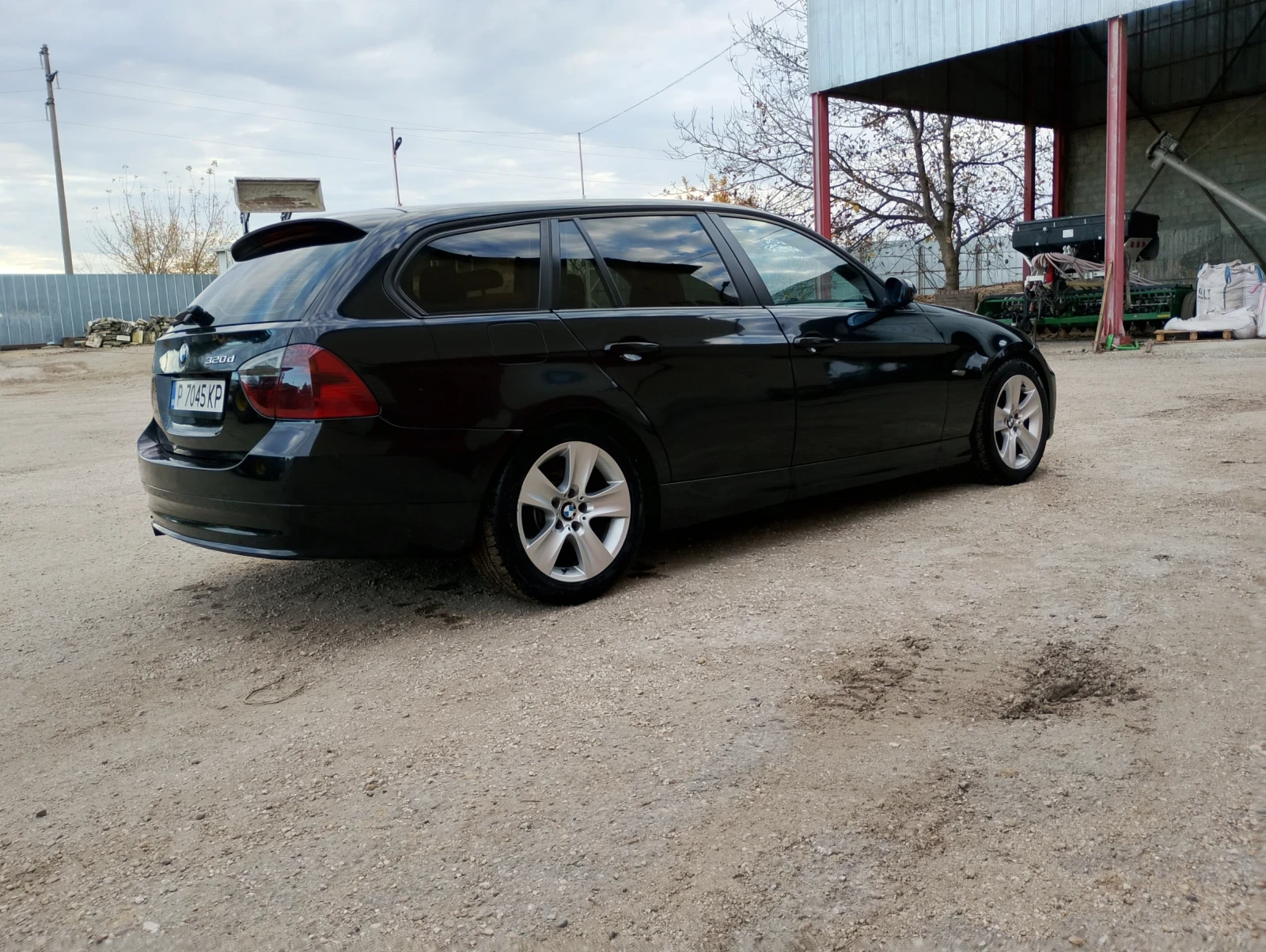 BMW 320 2.0, снимка 5 - Автомобили и джипове - 52728480