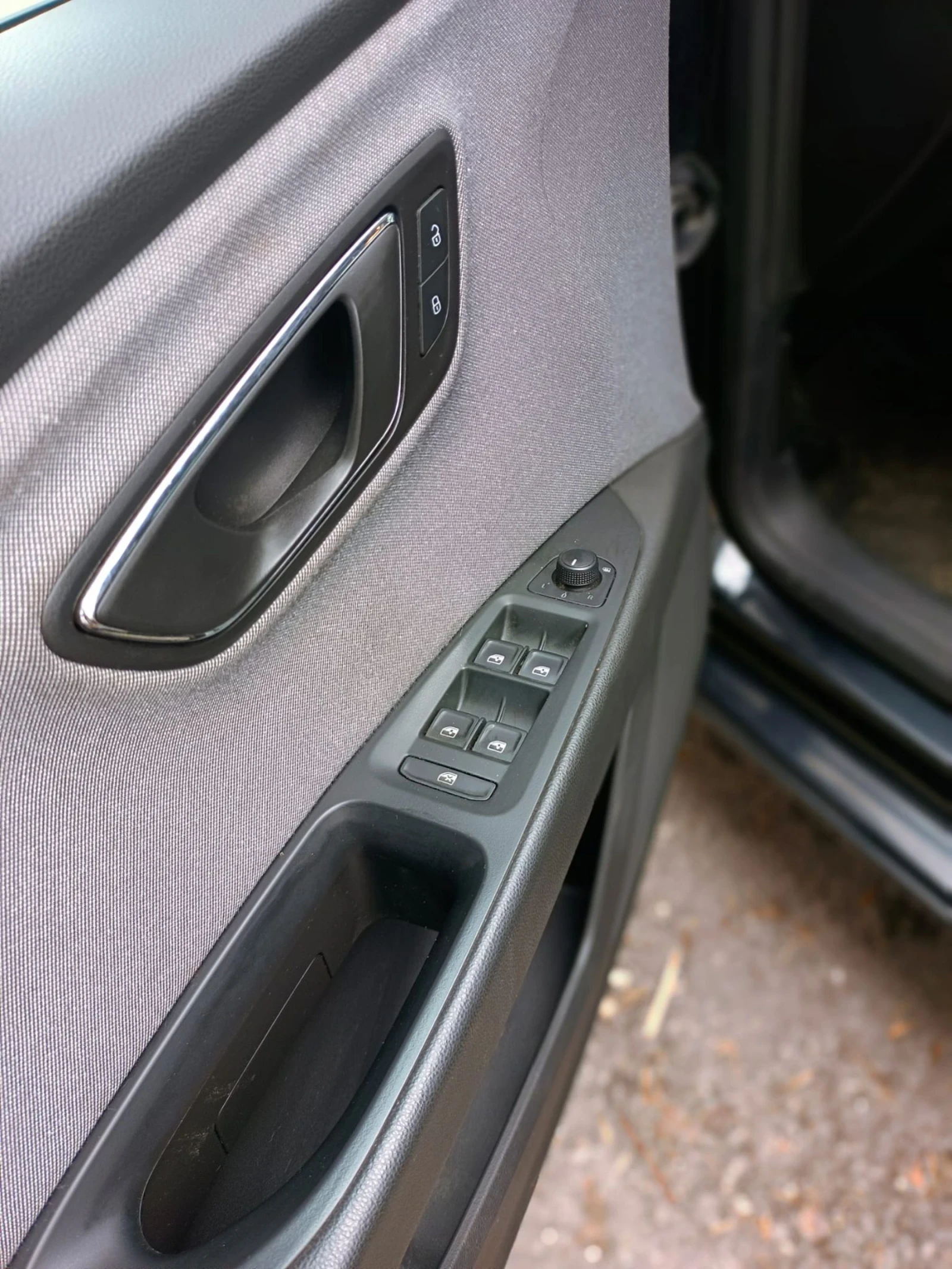 Seat Leon 1.5 TGI METAN - изображение 9