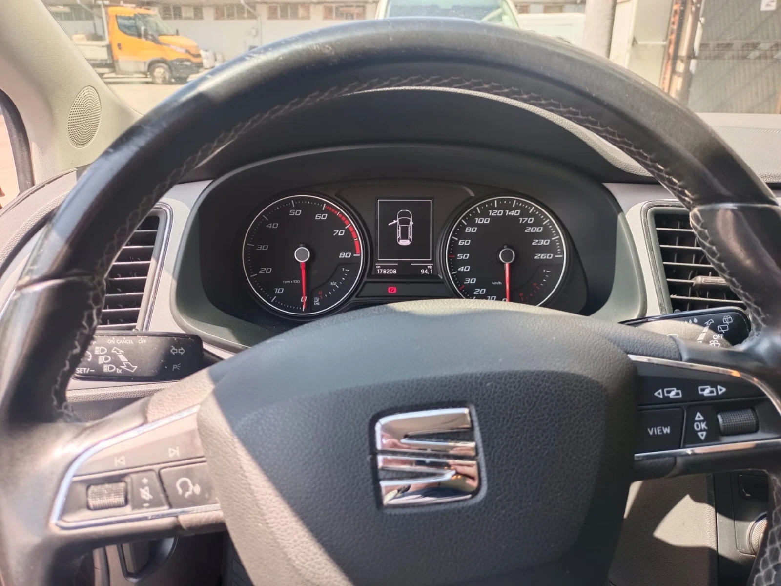 Seat Leon 1.5 TGI METAN, снимка 13 - Автомобили и джипове - 54209736