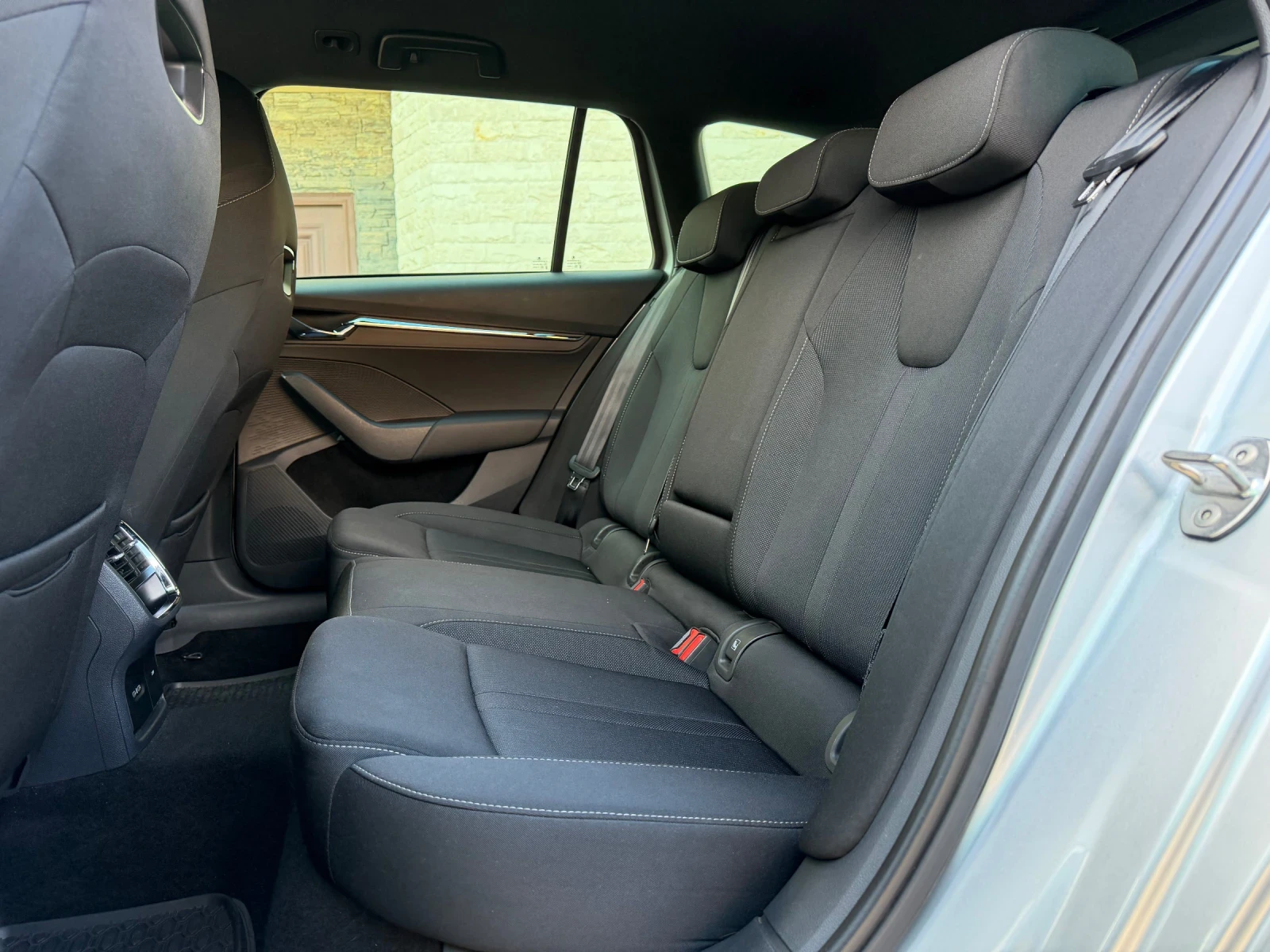 Skoda Octavia 2.0TDI/LUXURY/CAM/CANTON/HEADUP/KEYLESS | Mobile.bg � ����������� 17