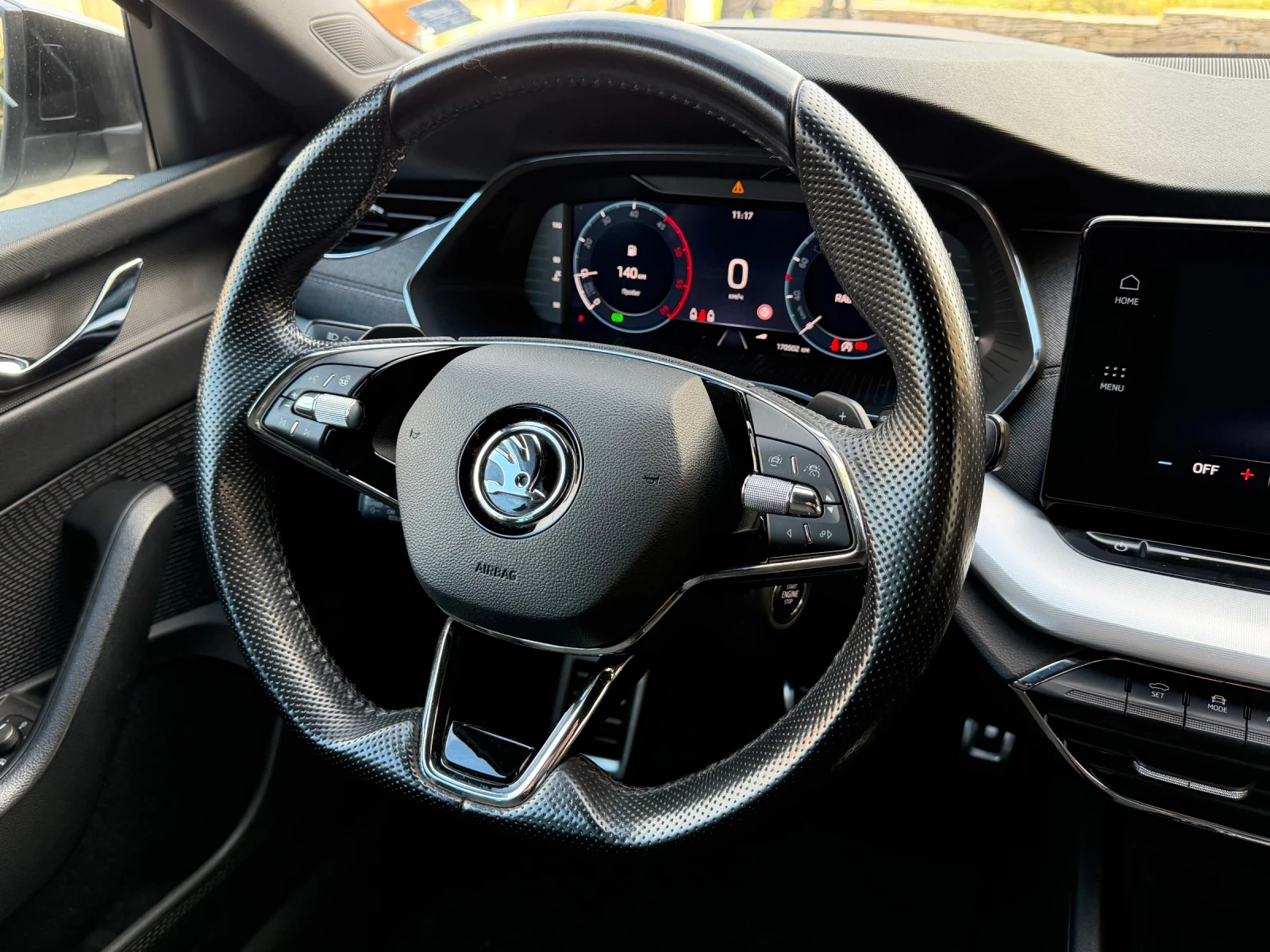 Skoda Octavia 2.0TDI/LUXURY/CAM/CANTON/HEADUP/KEYLESS - изображение 9