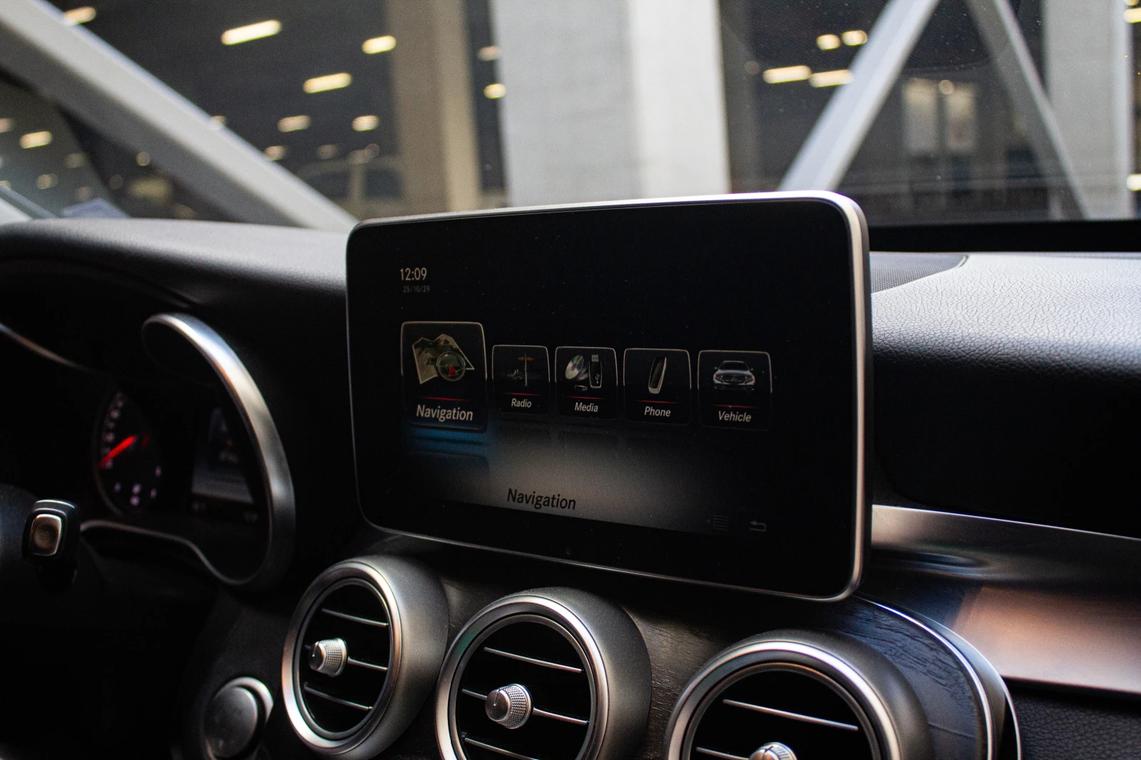 Mercedes-Benz C 300 DISTRONIC* CAMERA * 100 000KM - изображение 9