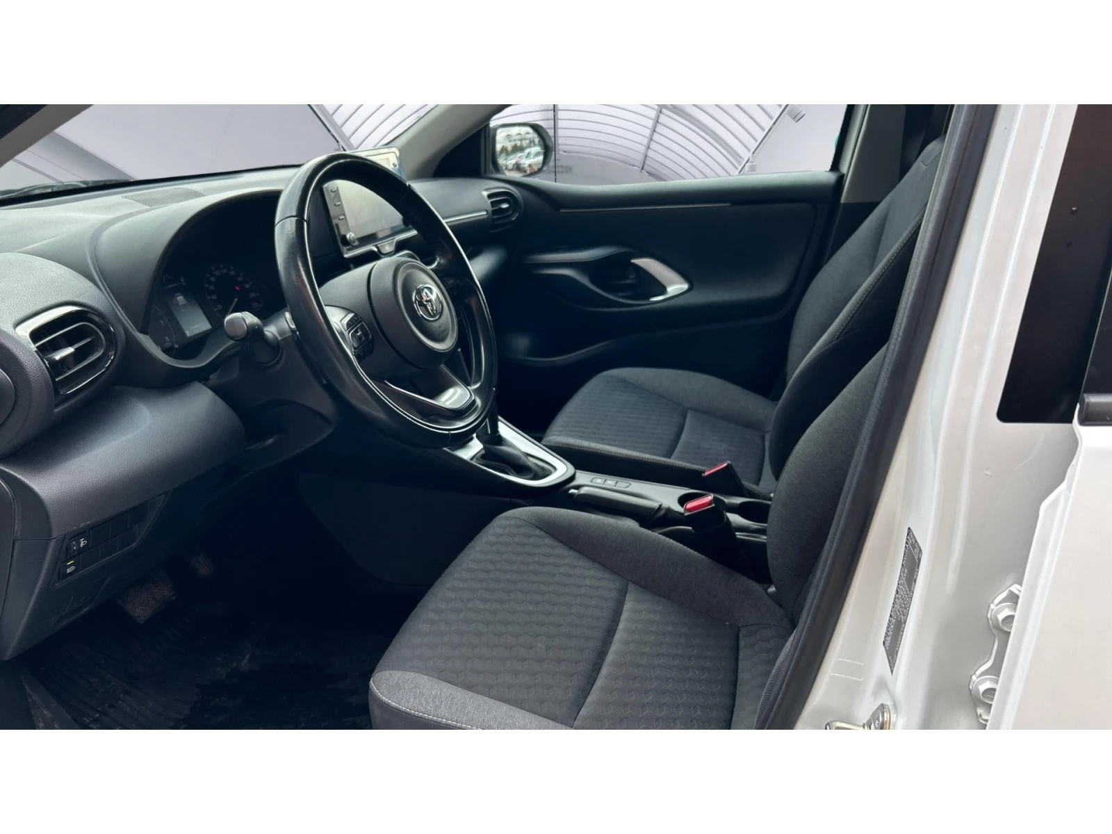 Toyota Yaris 1.5i A/T, ������� ������ �� 227   | Mobile.bg � ����������� 11