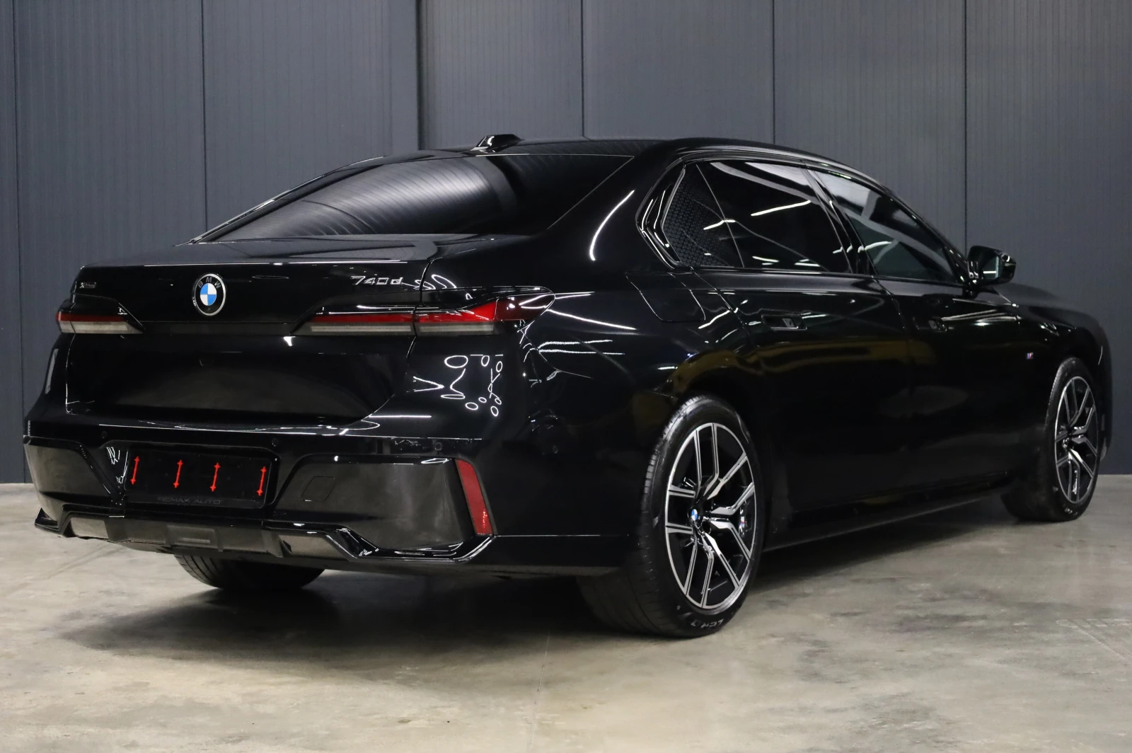 BMW 740 M SPORT* XDRIVE* CRYSTAL LIGHTS* OPEN SKY* HEAD UP - изображение 8