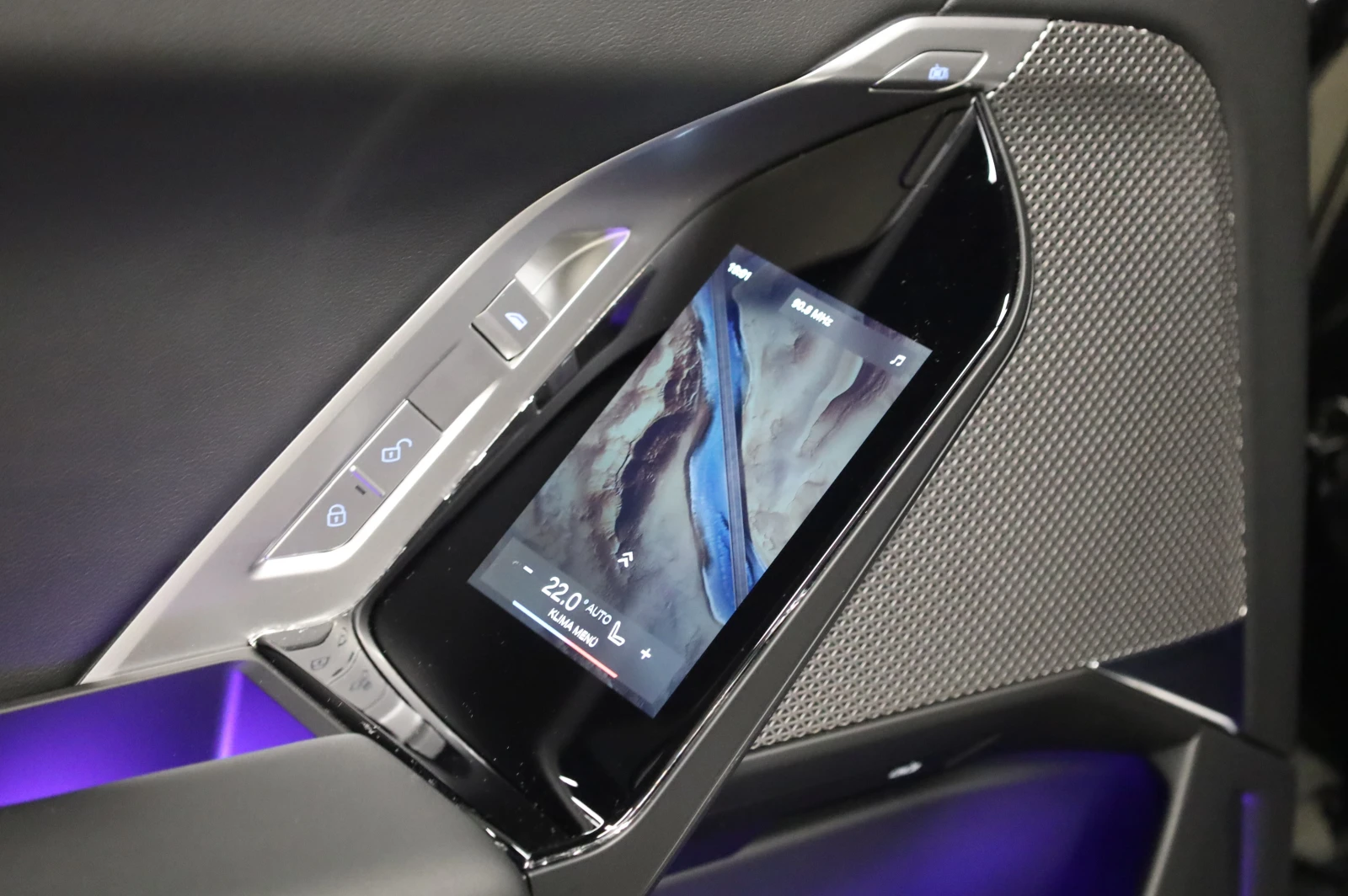 BMW 740 M SPORT* XDRIVE* CRYSTAL LIGHTS* OPEN SKY* HEAD UP | Mobile.bg � ����������� 16