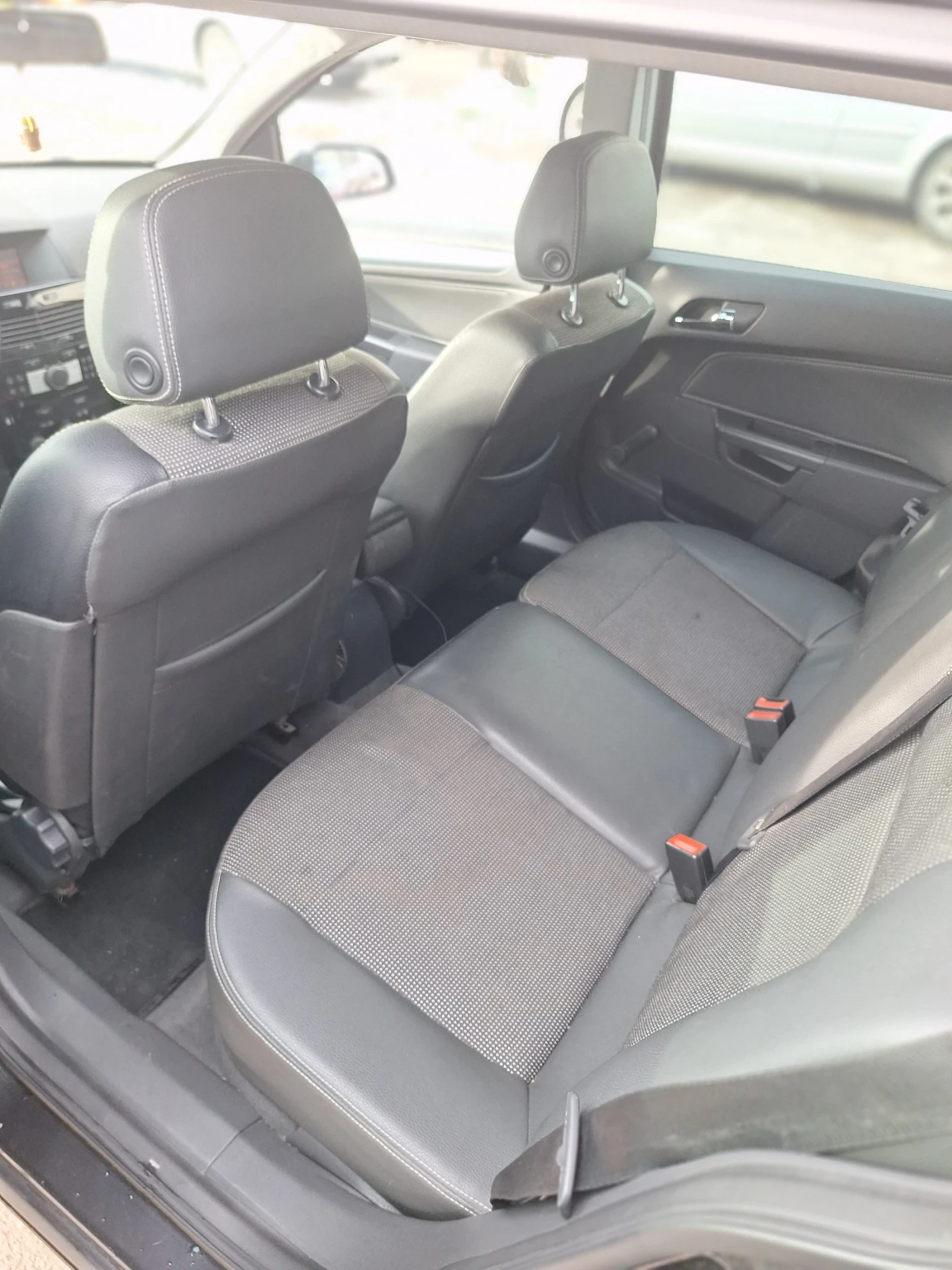 Opel Astra 1.6 - изображение 6