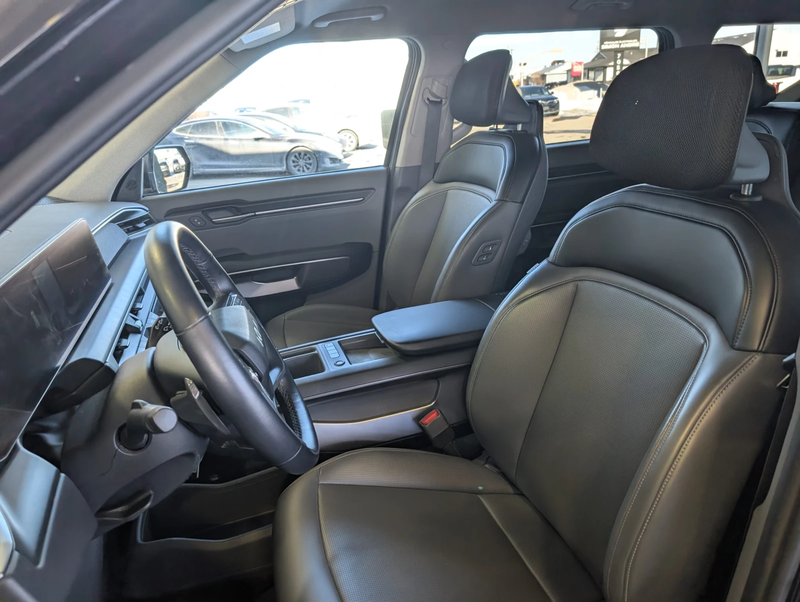 Kia EV9 WIND PA* ПОДГРЕВИ* ОБДУХВАНЕ* 3ТИ РЕД СЕДАЛКИ, снимка 9 - Автомобили и джипове - 54005744