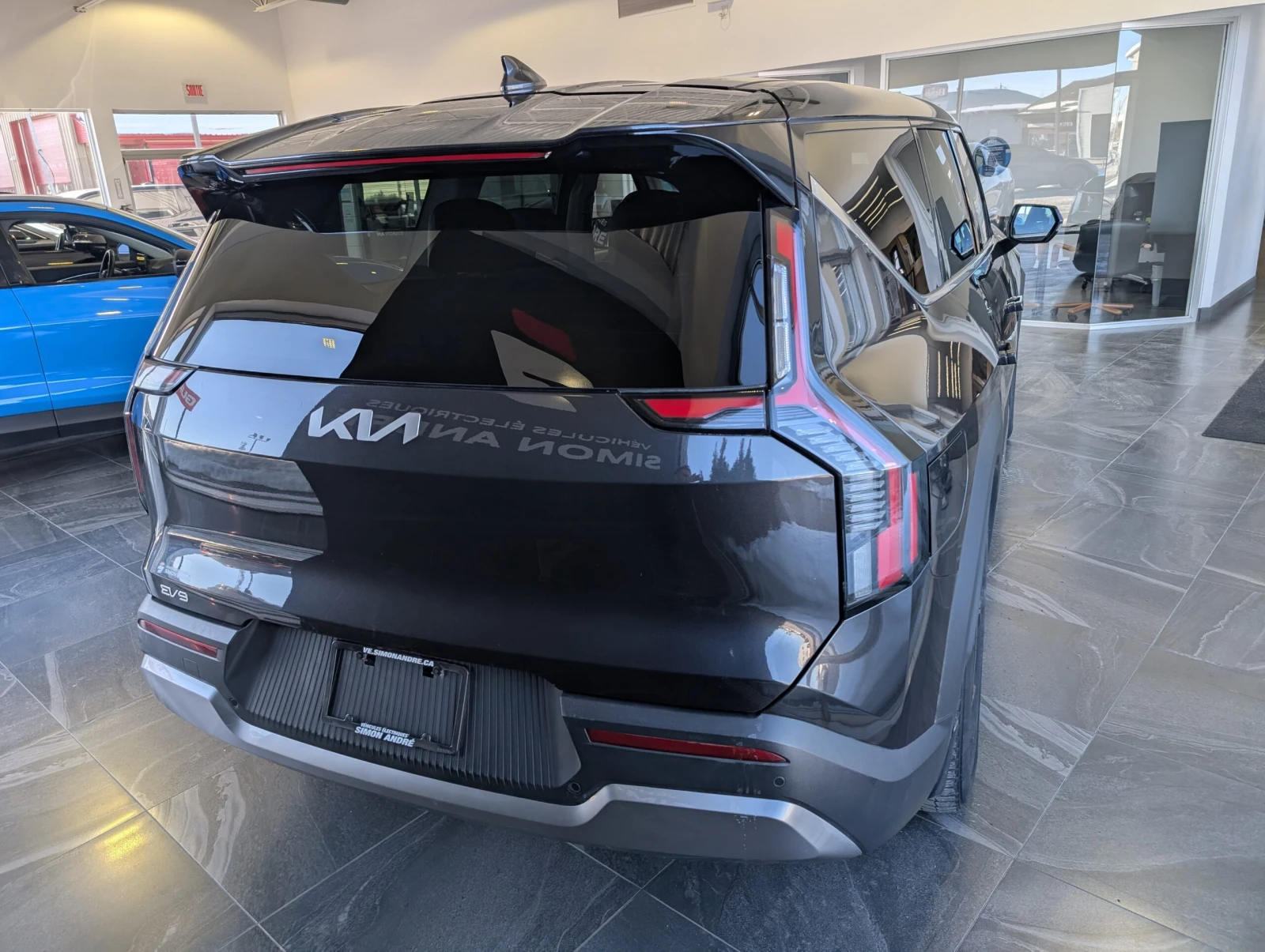 Kia EV9 WIND PA* ПОДГРЕВИ* ОБДУХВАНЕ* 3ТИ РЕД СЕДАЛКИ, снимка 7 - Автомобили и джипове - 54005744