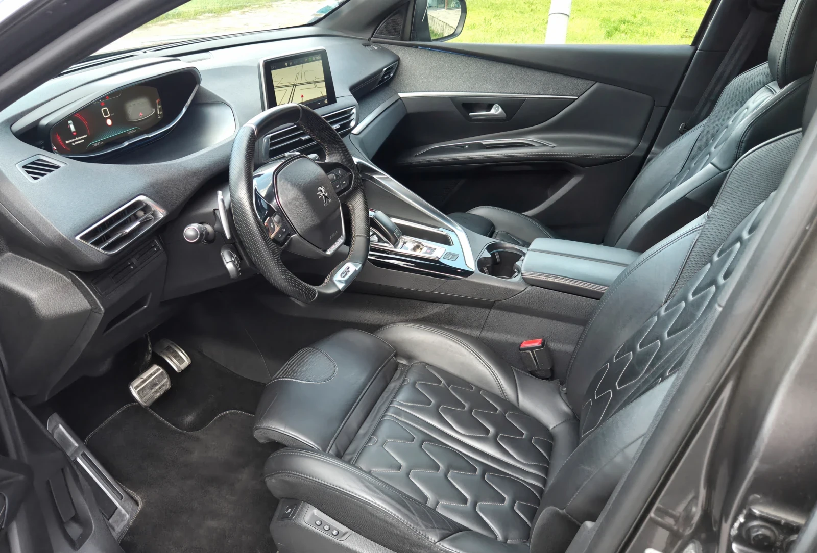 Peugeot 3008 1.6 Blue-HDi /AUTOMATIC / МАСАЖ /ПАНОРАМА /КОЖА