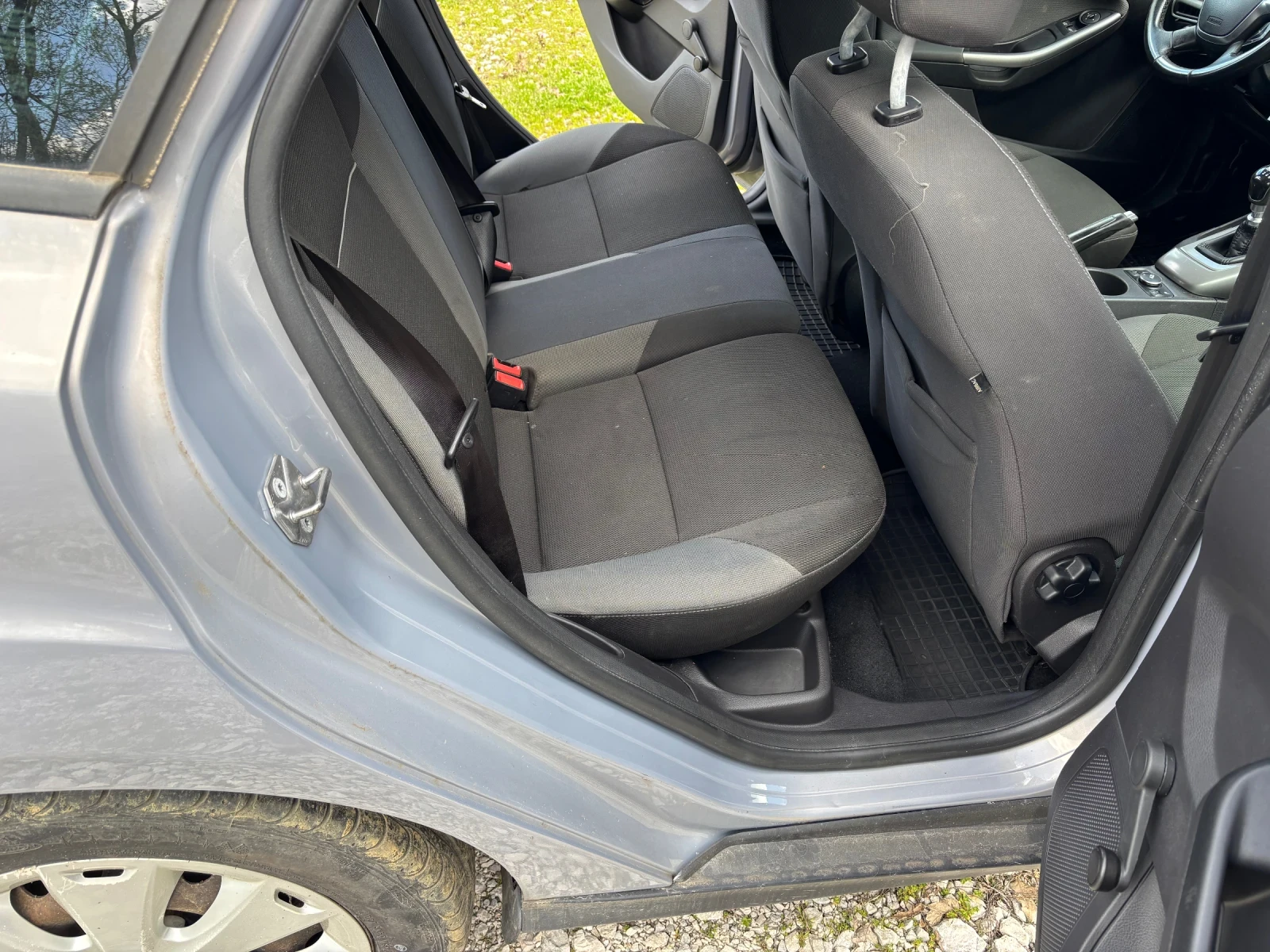 Ford Focus 1.6 hdi, снимка 11 - Автомобили и джипове - 54137925