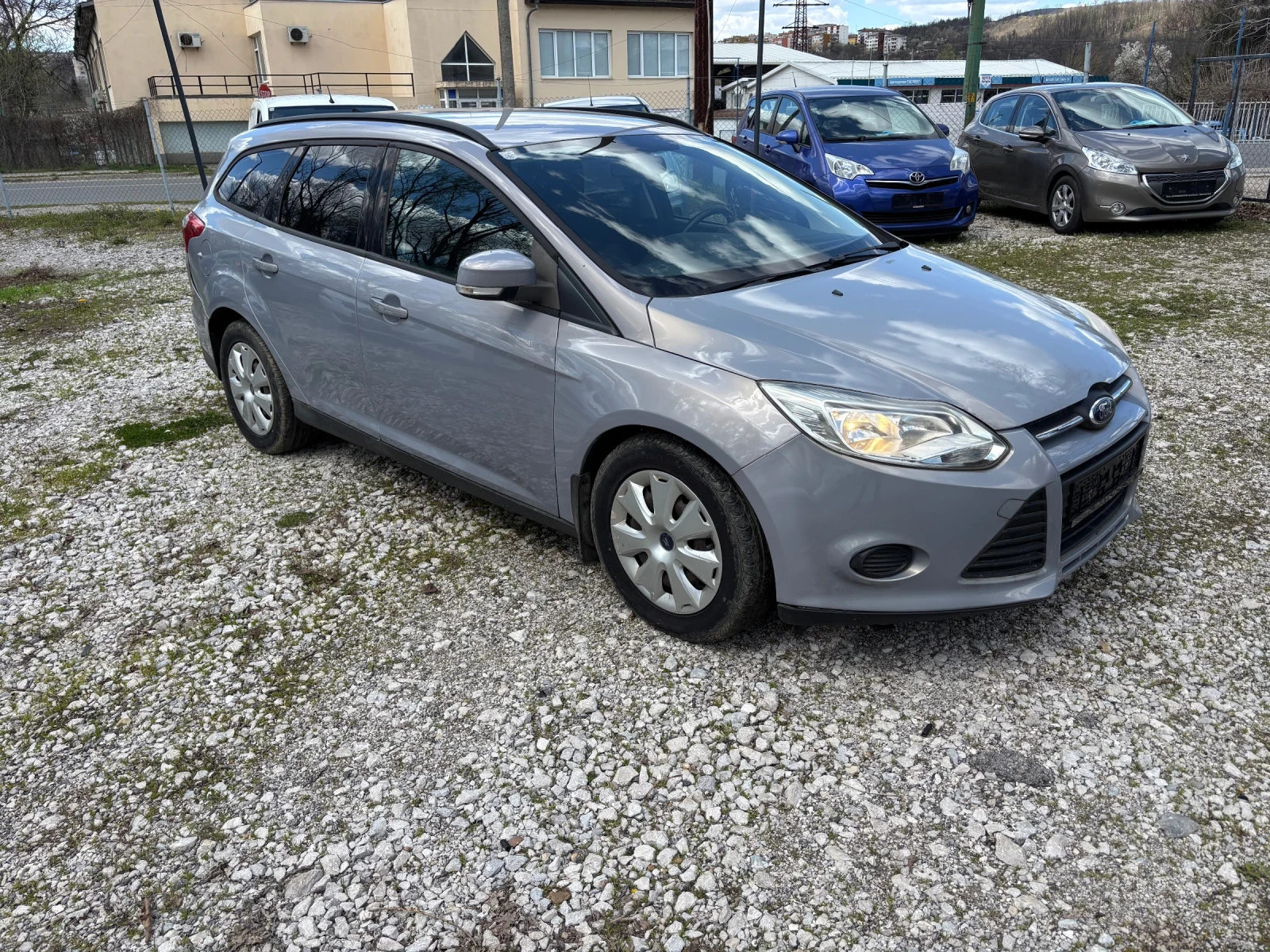 Ford Focus 1.6 hdi, снимка 3 - Автомобили и джипове - 54137925