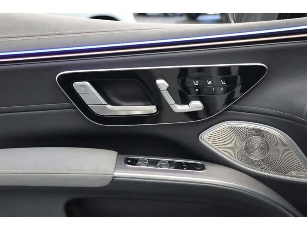 Mercedes-Benz EQS SUV (BEV) ������/���������/�������� | Mobile.bg � ����������� 15