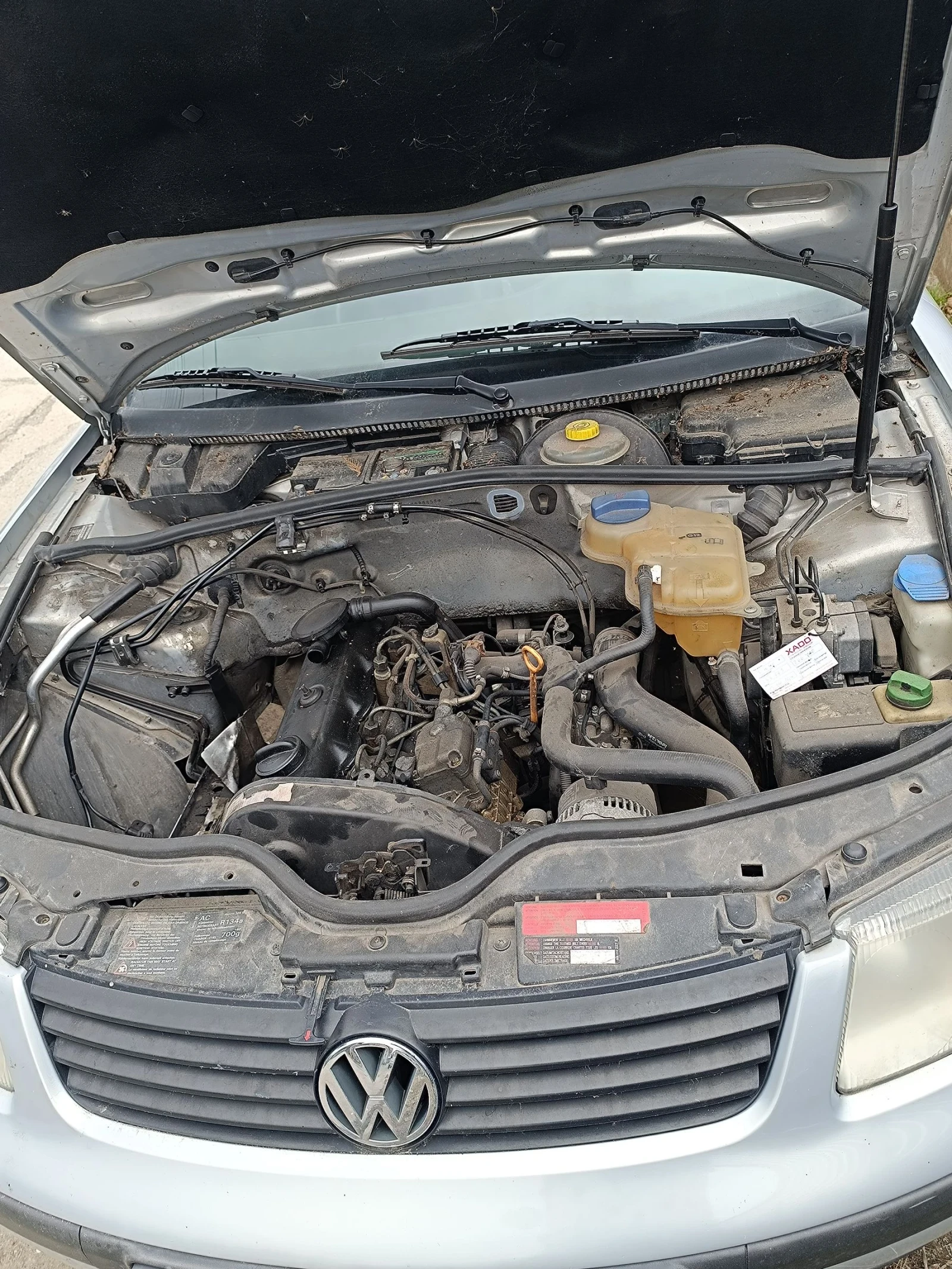 VW Passat 1.9TDI, снимка 5 - Автомобили и джипове - 54288496