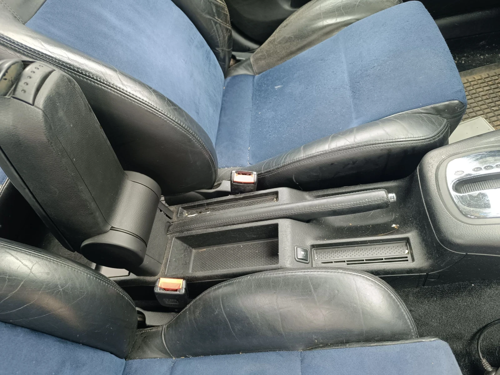 VW Passat 1.9TDI, снимка 15 - Автомобили и джипове - 54288496