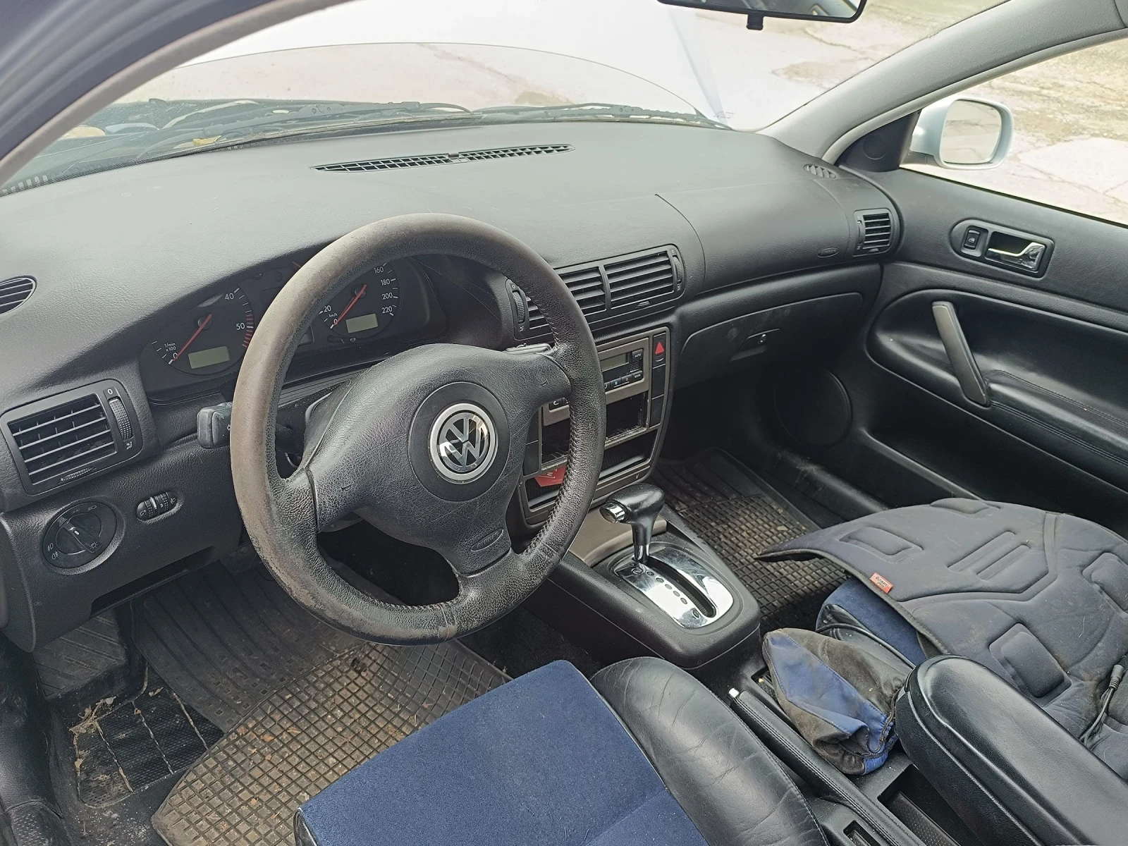 VW Passat 1.9TDI, снимка 6 - Автомобили и джипове - 54288496
