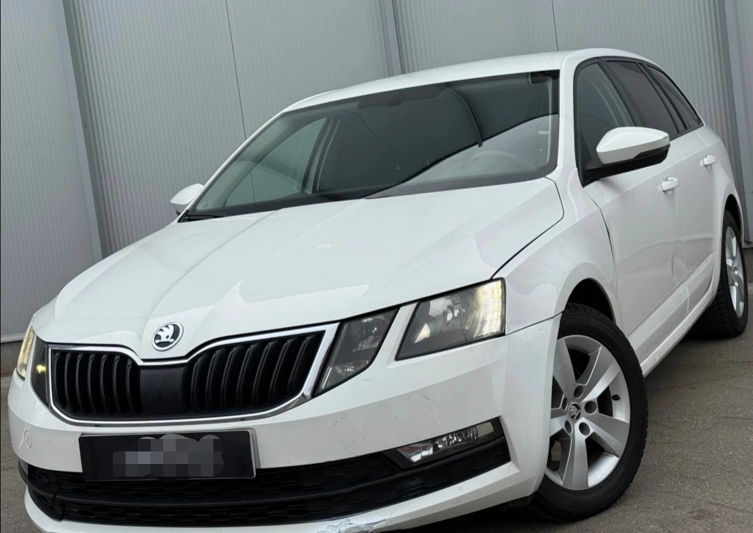 Skoda Octavia 2.0tdi, снимка 2 - Автомобили и джипове - 54419732