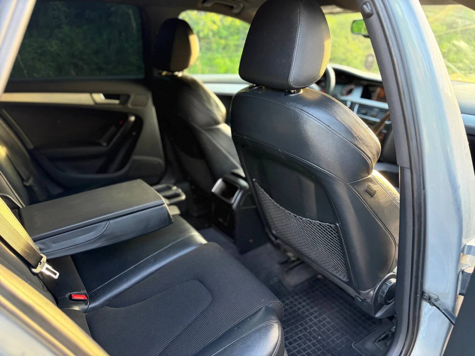 Audi A4 2.0TDI 3xSline СЕРВИЗНА ИСТОРИЯ RECARO LED, снимка 10 - Автомобили и джипове - 54444881