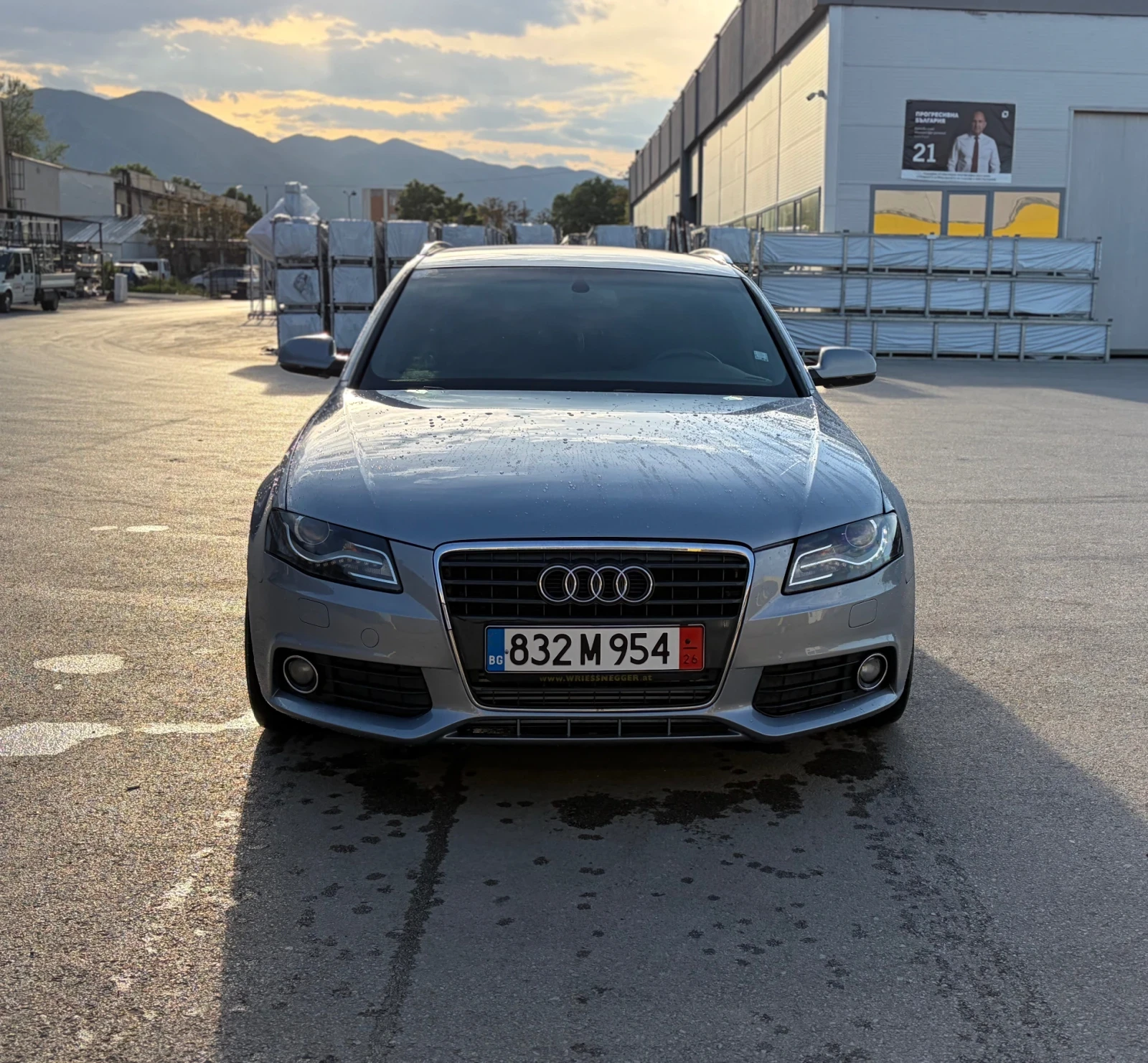 Audi A4 2.0TDI* 2xSline* РЪЧКА* RECARO* Bi-Xenon* 