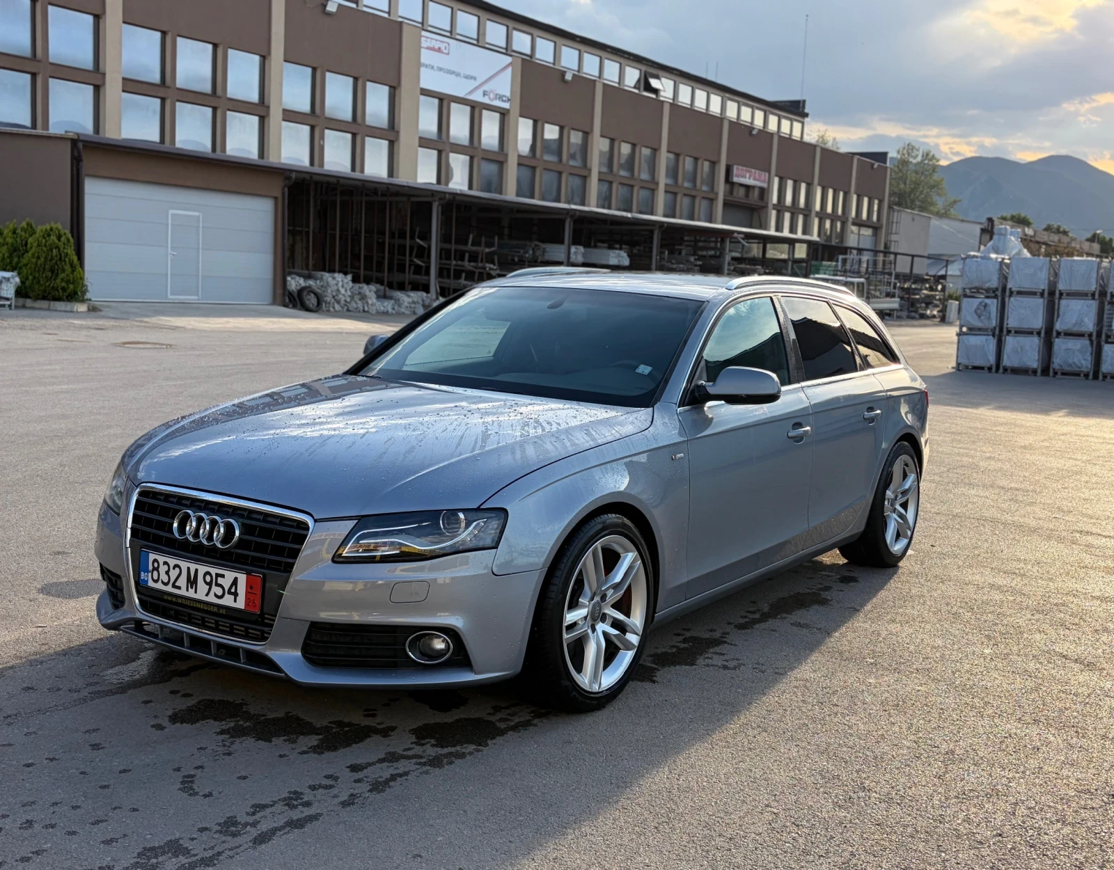 Audi A4 2.0TDI 3xSline СЕРВИЗНА ИСТОРИЯ