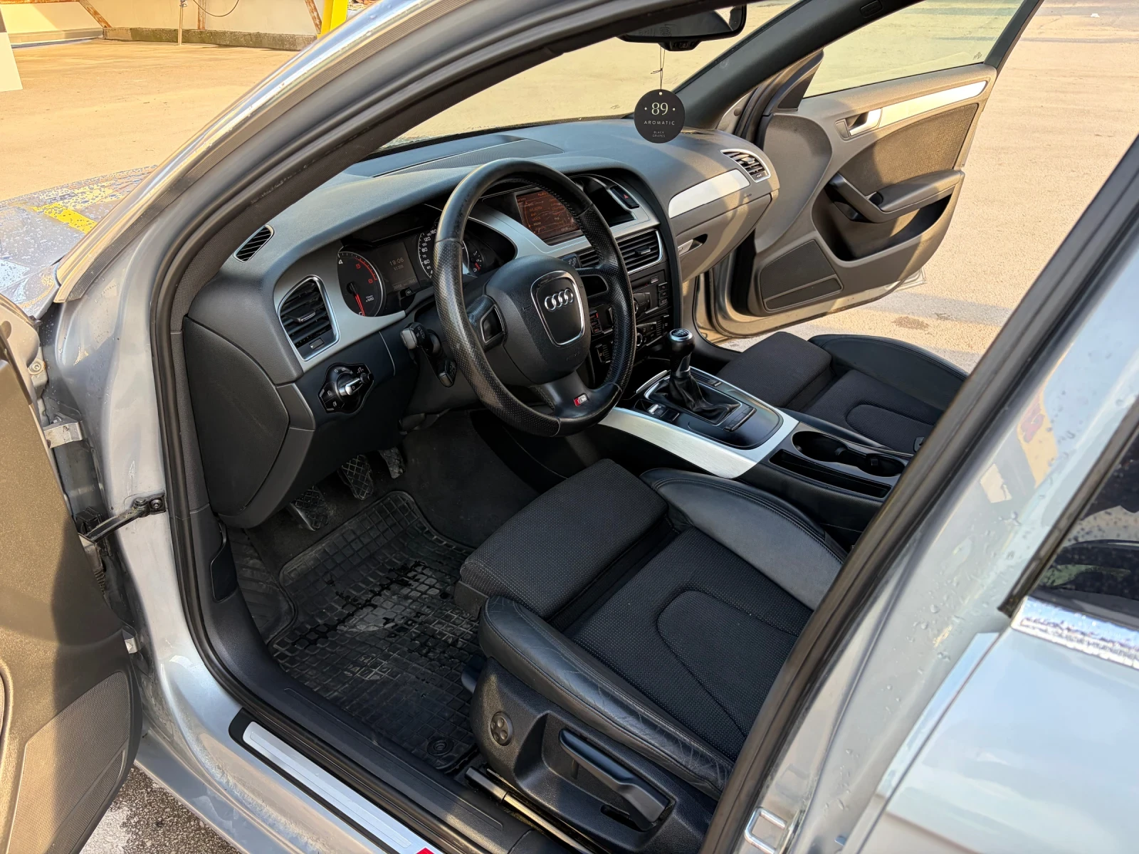Audi A4 2.0TDI* 2xSline* РЪЧКА* RECARO* Bi-Xenon* , снимка 5 - Автомобили и джипове - 54623408