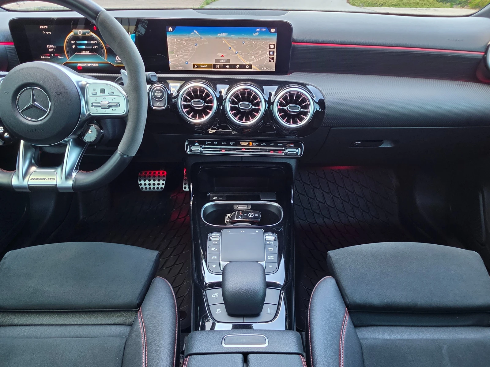 Mercedes-Benz A 35 AMG 4MATIC 360 PANORAMA, снимка 13 - Автомобили и джипове - 55062425