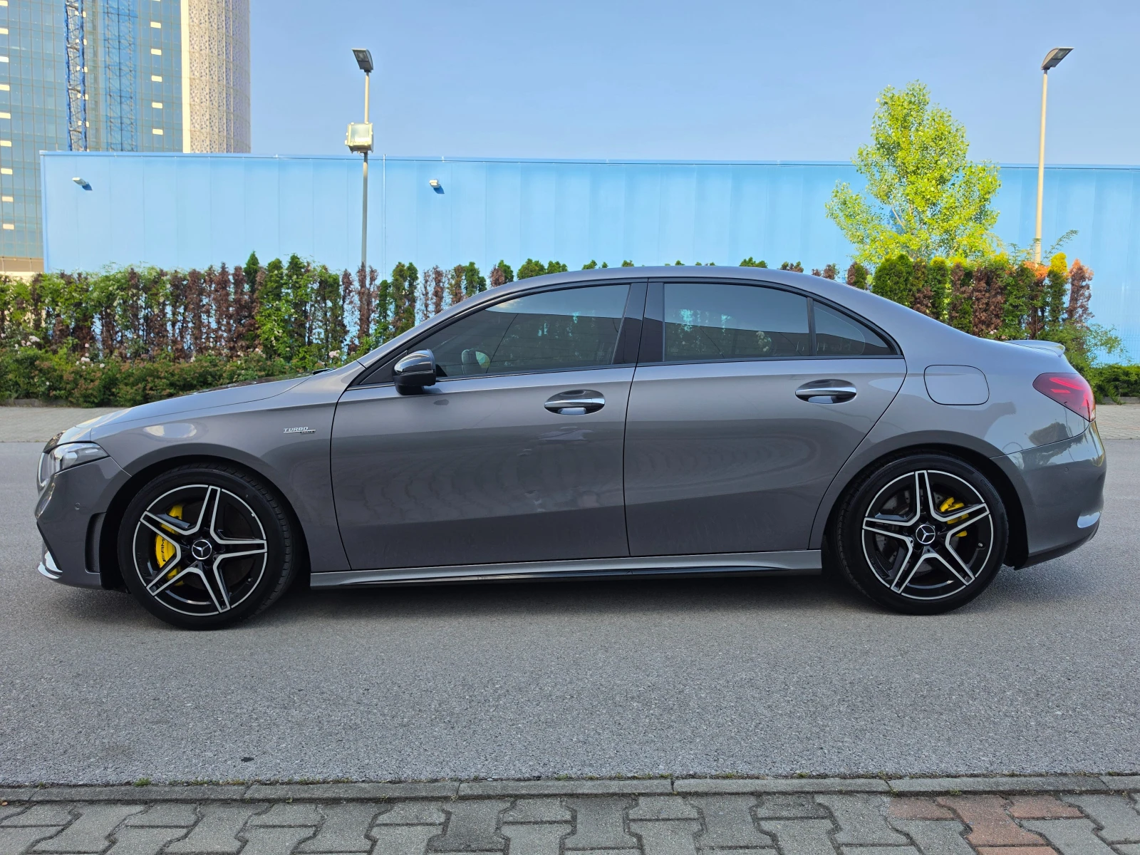 Mercedes-Benz A 35 AMG 4MATIC 360 PANORAMA, снимка 7 - Автомобили и джипове - 55062425