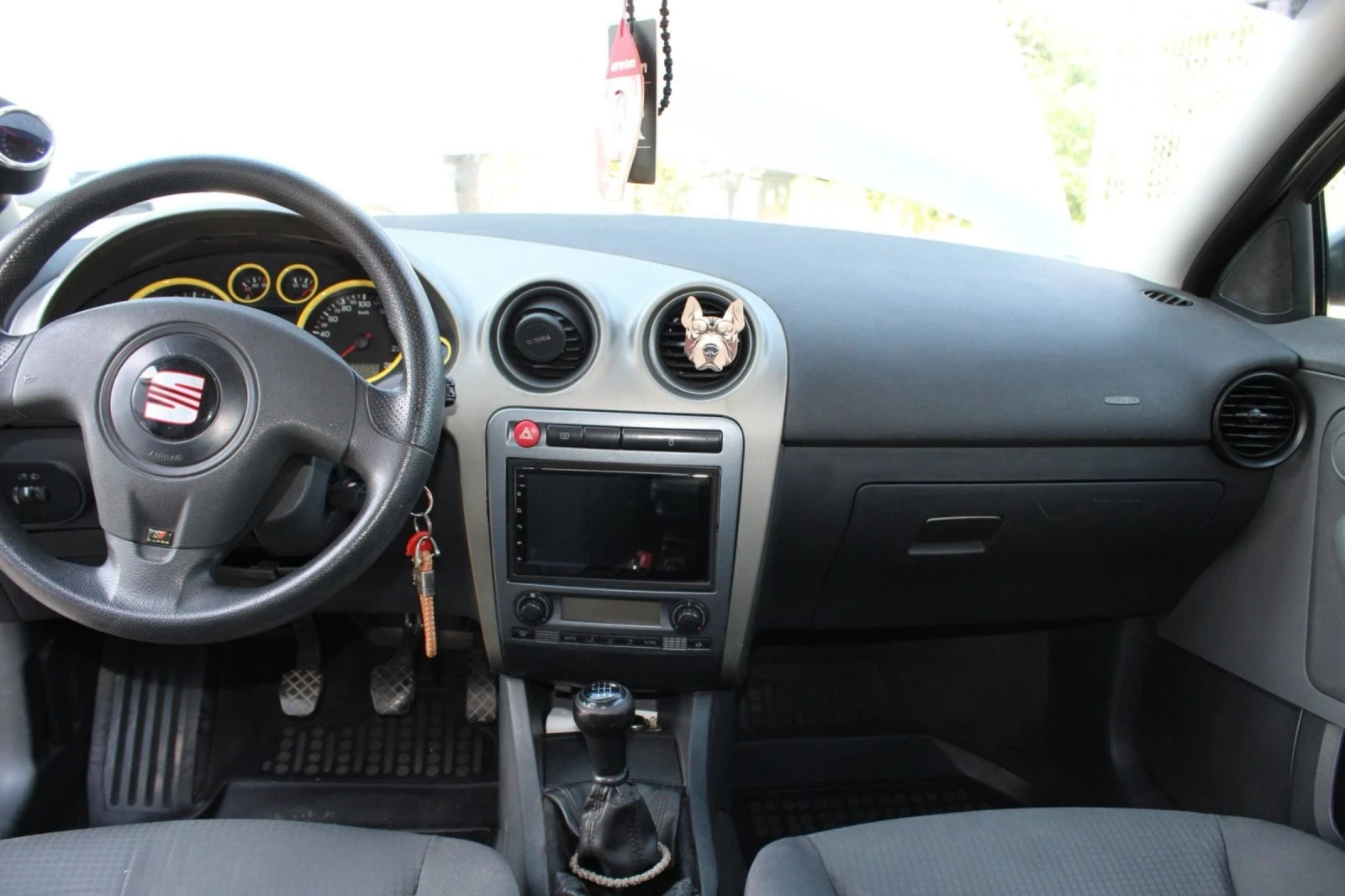 Seat Ibiza, снимка 9 - Автомобили и джипове - 55304492