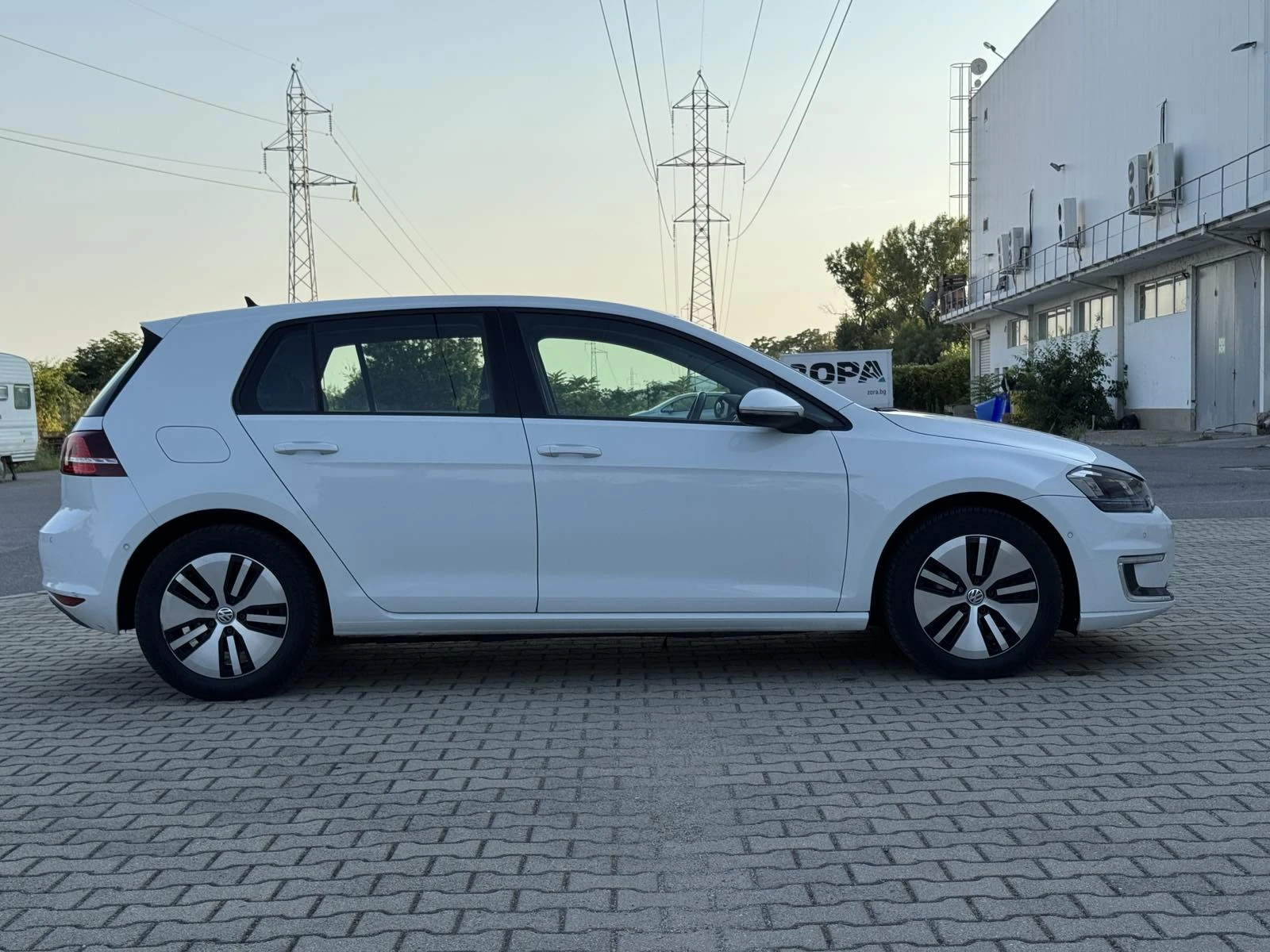 VW Golf e-Golf, снимка 7 - Автомобили и джипове - 55334608