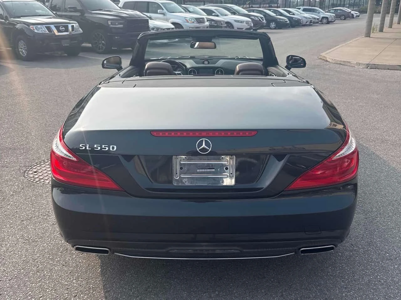 Mercedes-Benz SL 500 550  CARFAX, снимка 4 - Автомобили и джипове - 55385926