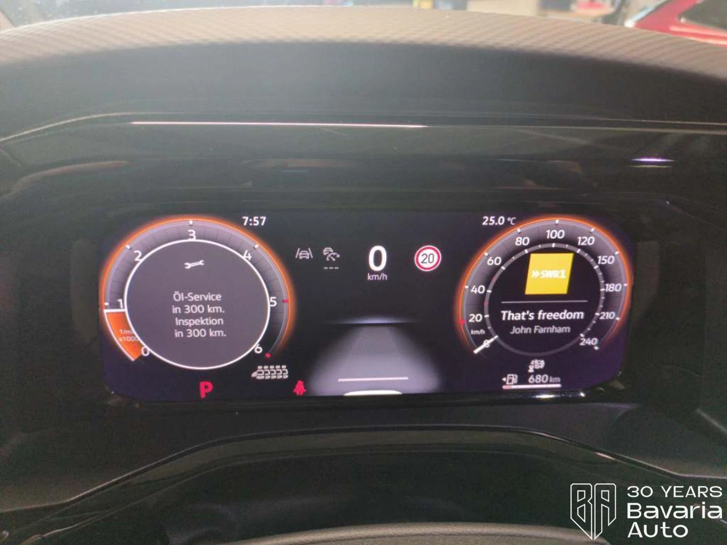 VW Multivan Life long DSG Easy Open Basic, снимка 14 - Автомобили и джипове - 55412402