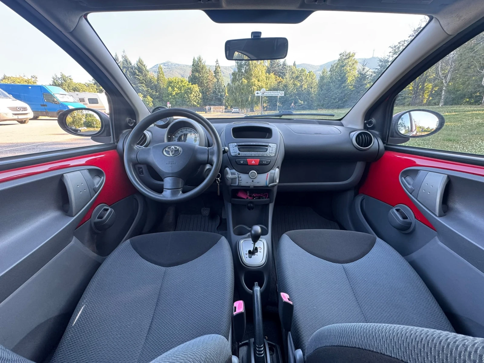 Toyota Aygo 1.0, снимка 16 - Автомобили и джипове - 55777587