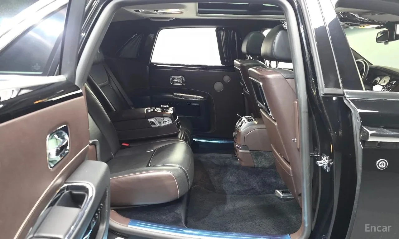 Rolls-Royce Ghost 6.6 EWB V12 , снимка 12 - Автомобили и джипове - 55878105