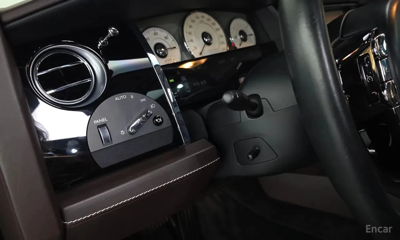 Rolls-Royce Ghost 6.6 EWB V12 , снимка 13 - Автомобили и джипове - 55878105