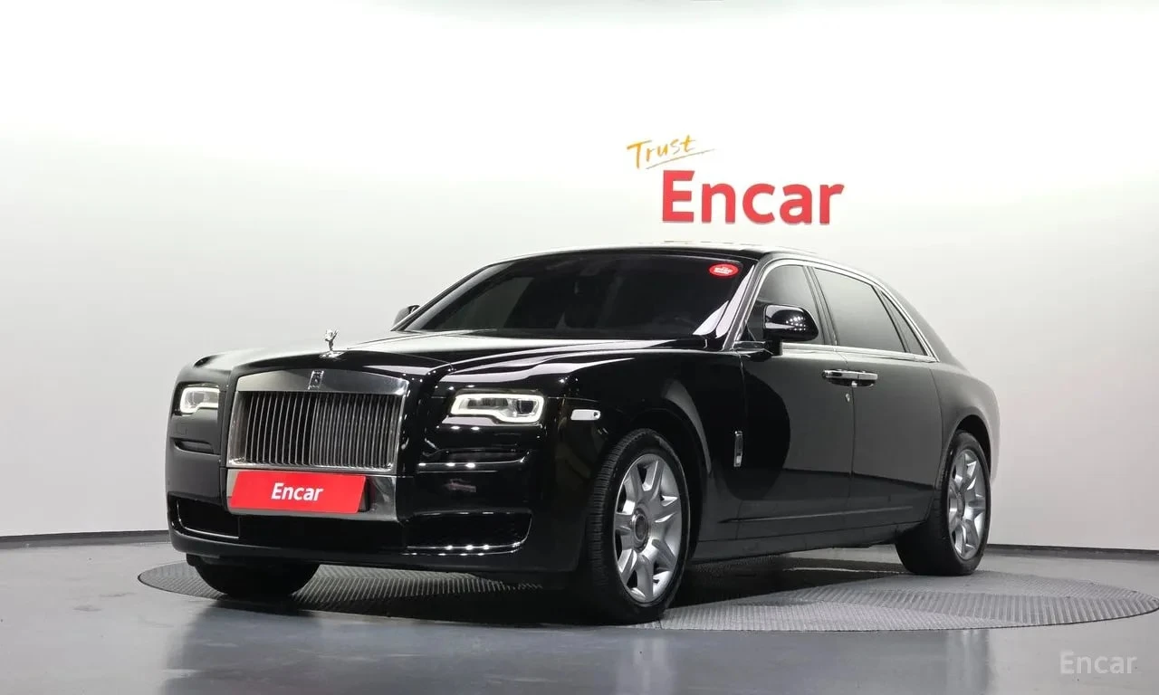 Rolls-Royce Ghost 6.6 EWB V12 