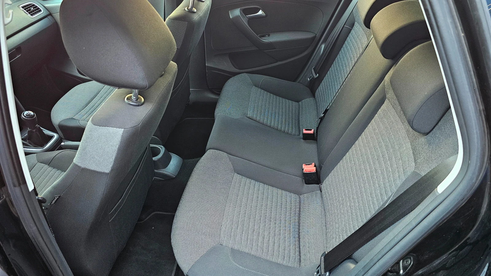 VW Polo 1.6i-82kc-ГАЗОВ-ИНЖ, снимка 10 - Автомобили и джипове - 56018306