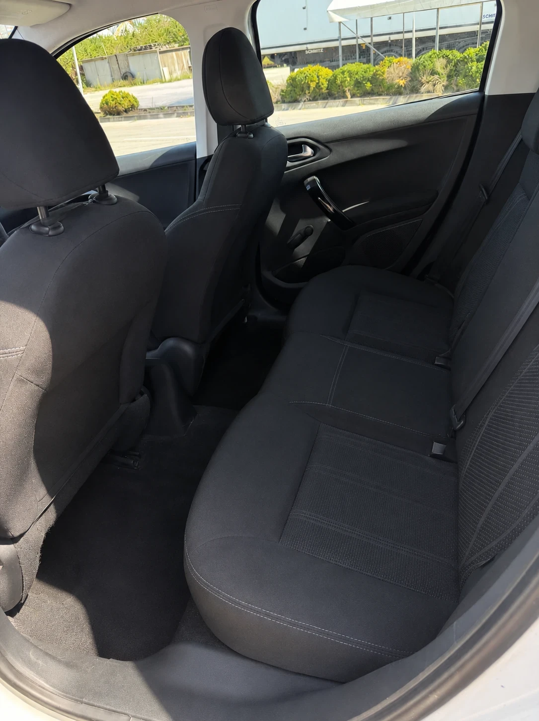 Peugeot 208, снимка 5 - Автомобили и джипове - 56214867