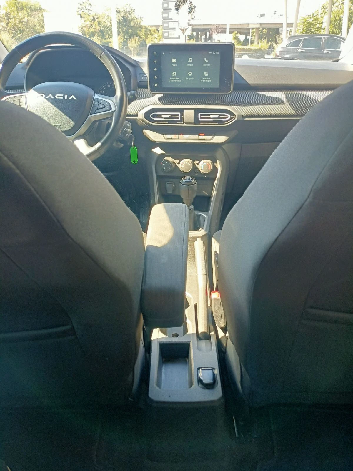 Dacia Jogger 1.0TCe EcoG 6+ 1м ГАЗ, снимка 8 - Автомобили и джипове - 56326073