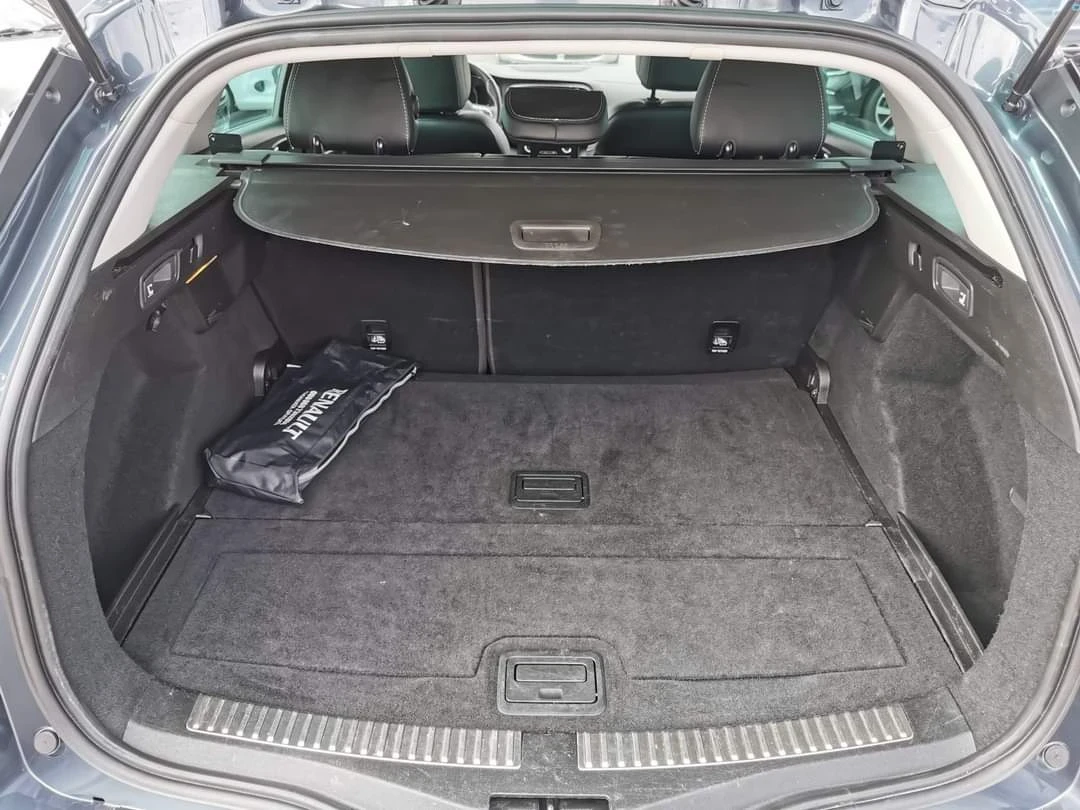 Renault Megane 1.5dci N1, снимка 11 - Автомобили и джипове - 56358974