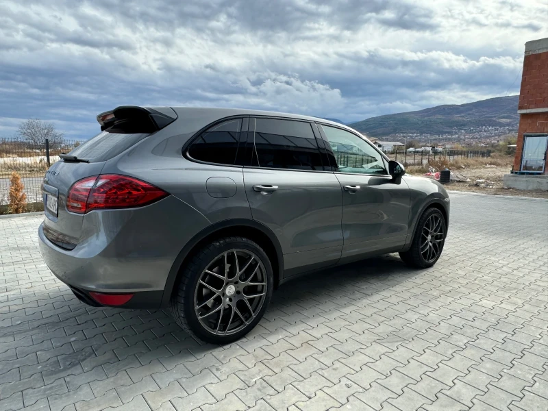 Porsche Cayenne 3.0TDi, снимка 4 - Автомобили и джипове - 48134244