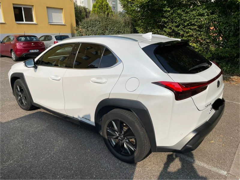 Lexus UX UX 250H, снимка 3 - Автомобили и джипове - 53403364