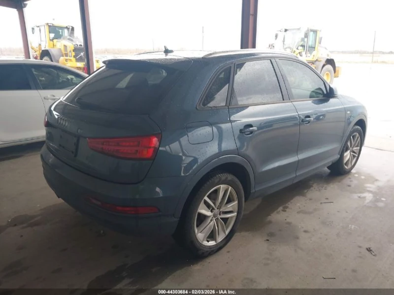 Audi Q3 2l 2.0T Premium/2.0T Sport Premium, снимка 4 - Автомобили и джипове - 53465986