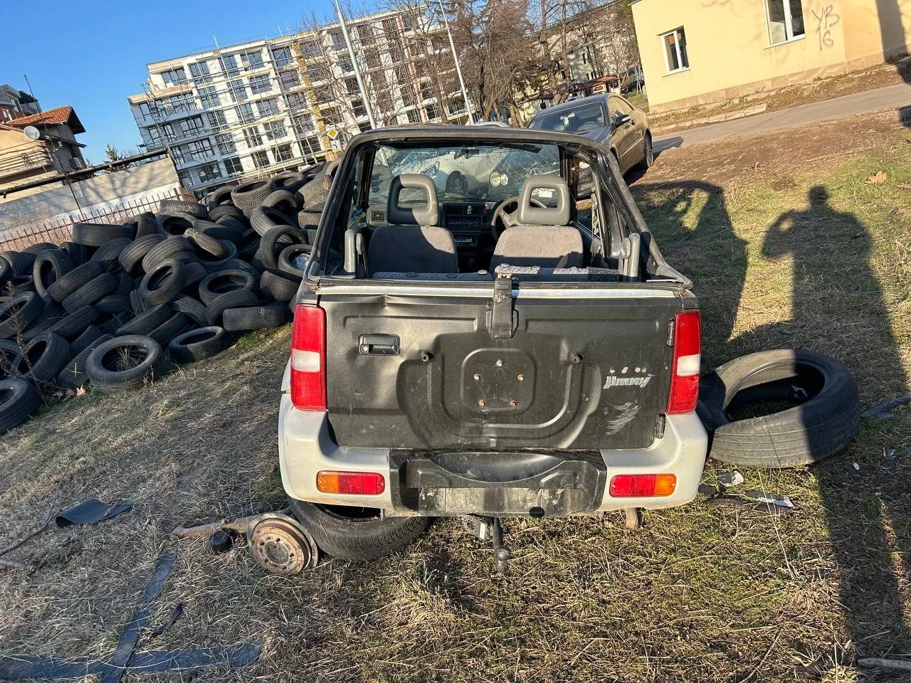 Suzuki Jimny 1.3 - изображение 8