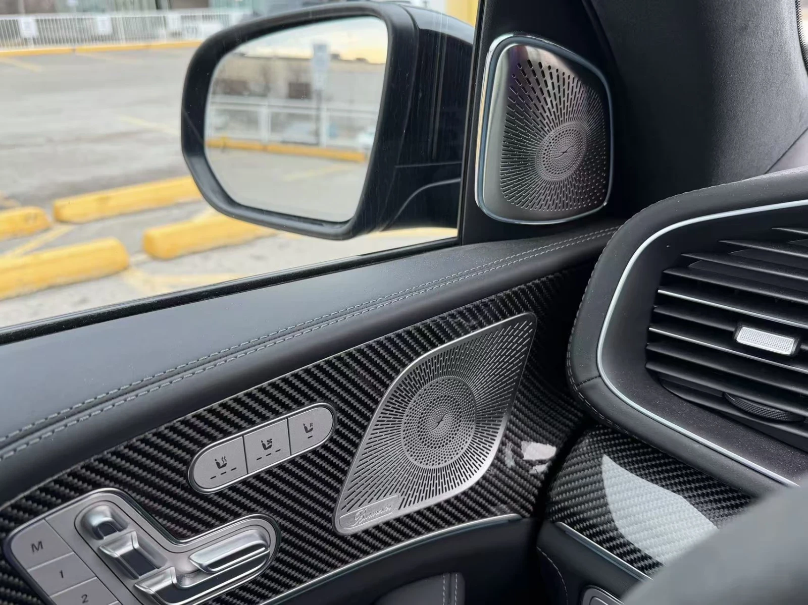 Mercedes-Benz GLE 63 S AMG AMG 63 S * CAR FAX * АВТО КРЕДИТ * BURMASTER * , снимка 8 - Автомобили и джипове - 54056599