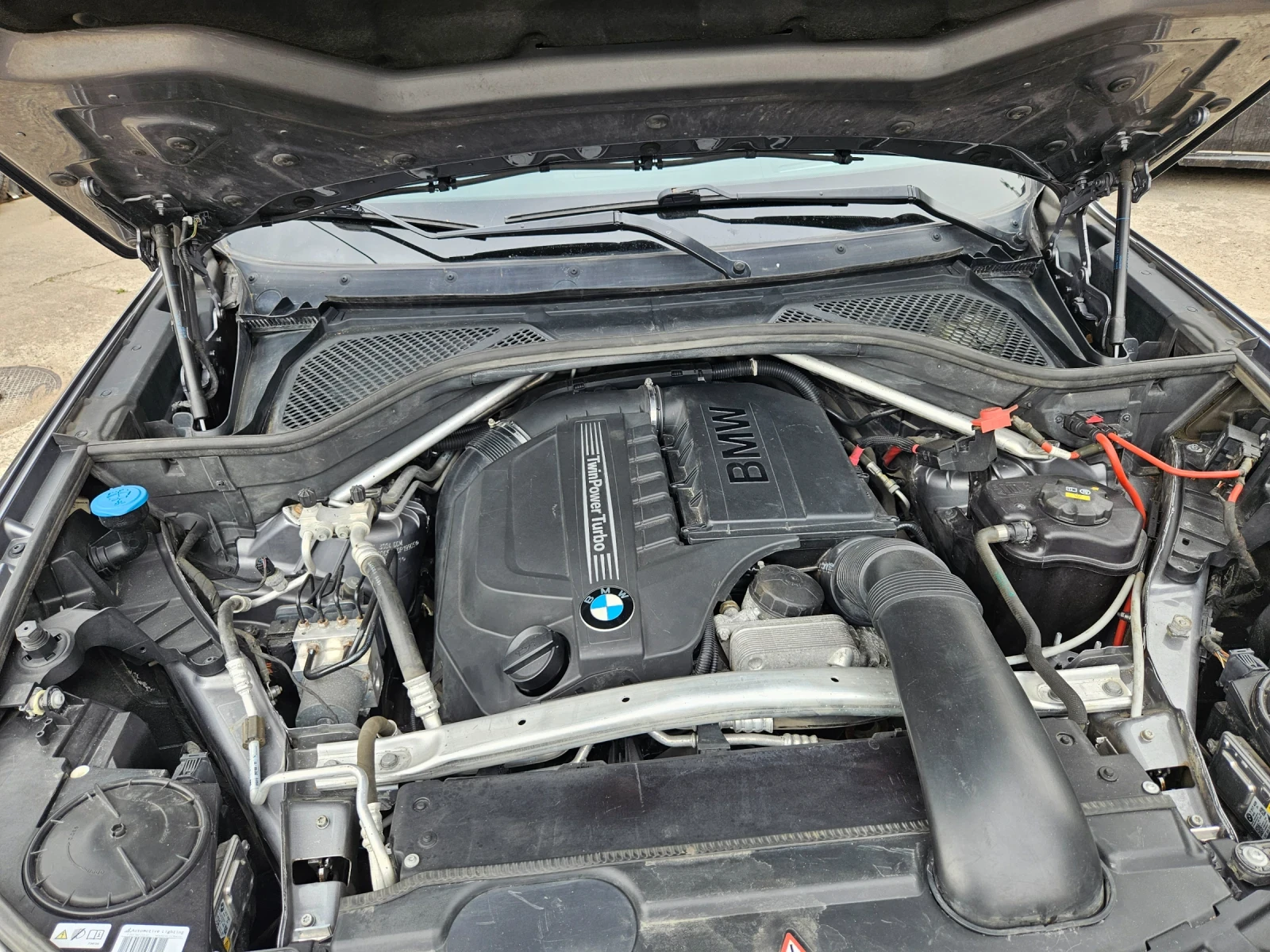 BMW X5 3.5i, снимка 16 - Автомобили и джипове - 54321562